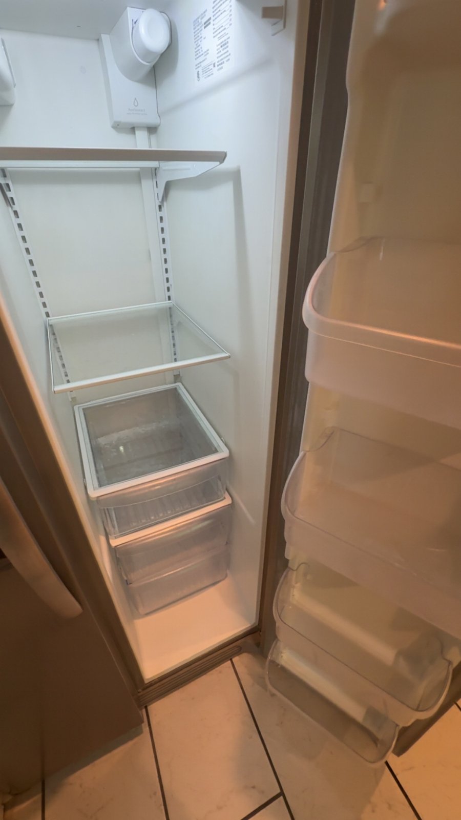 Refrigerator — interior deep clean